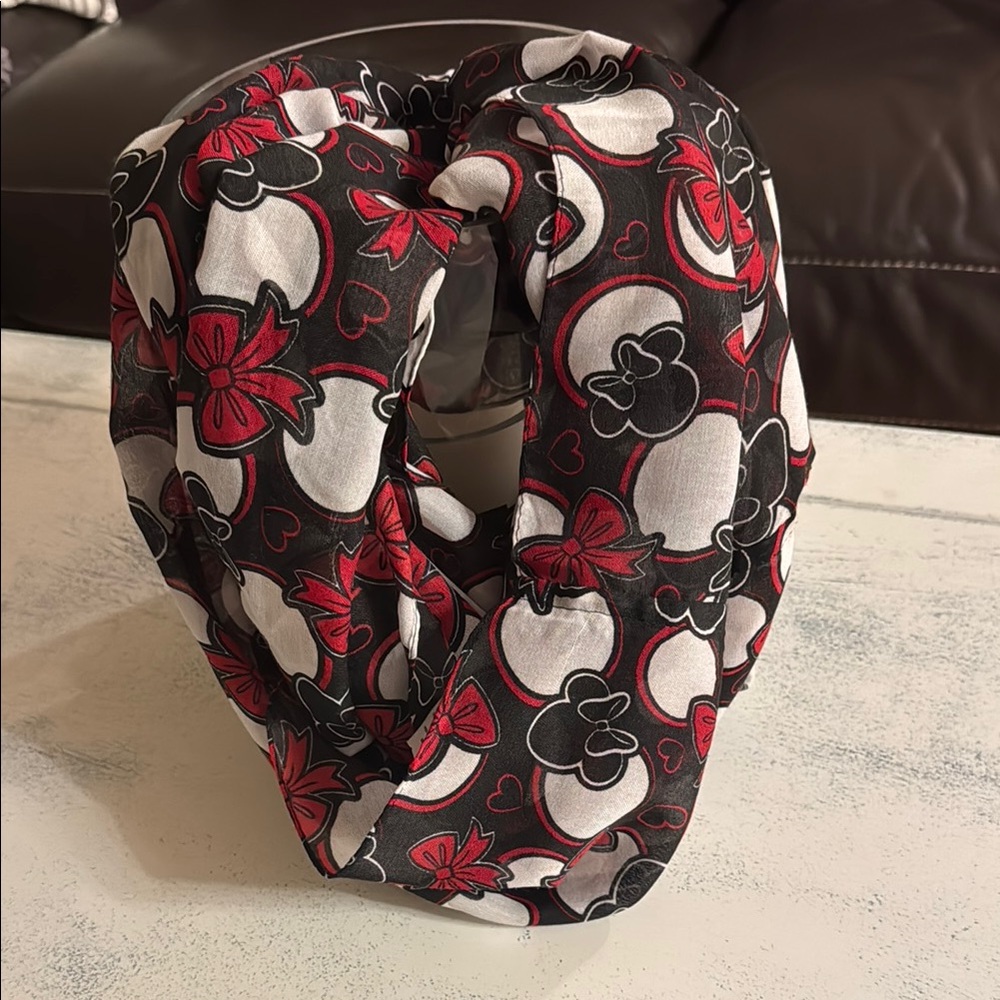 Disney Black and Red Minnie Mouse Scarf